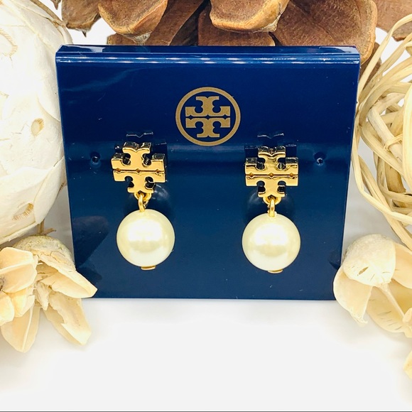 Tory Burch Gold Tone Logo Drop Pearl Earrings - Picture 4 of 8